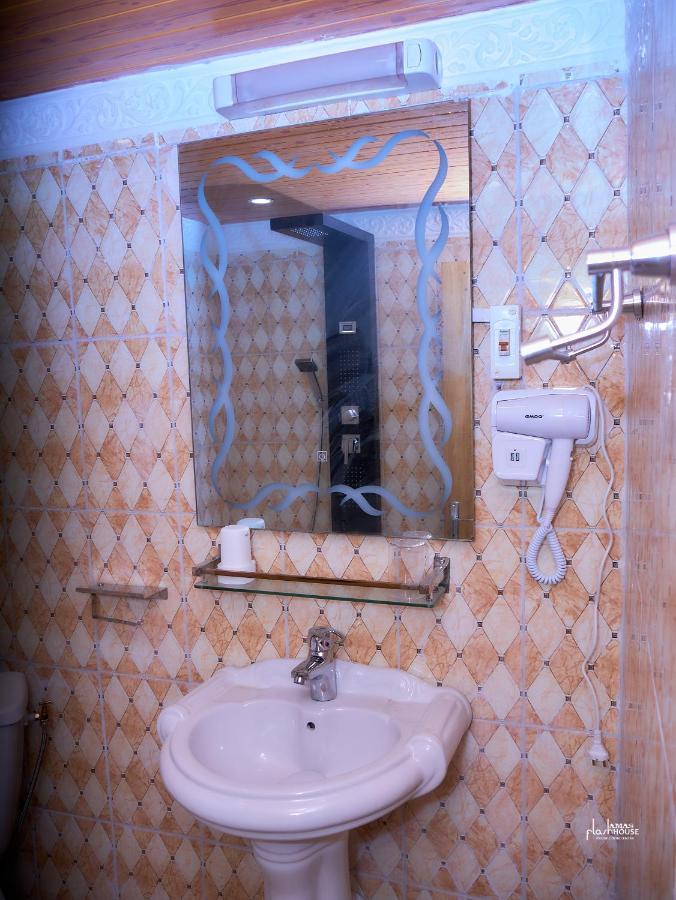 דואלה Naiveli-Palm Appartement Meuble Sobre Et Chic מראה חיצוני תמונה