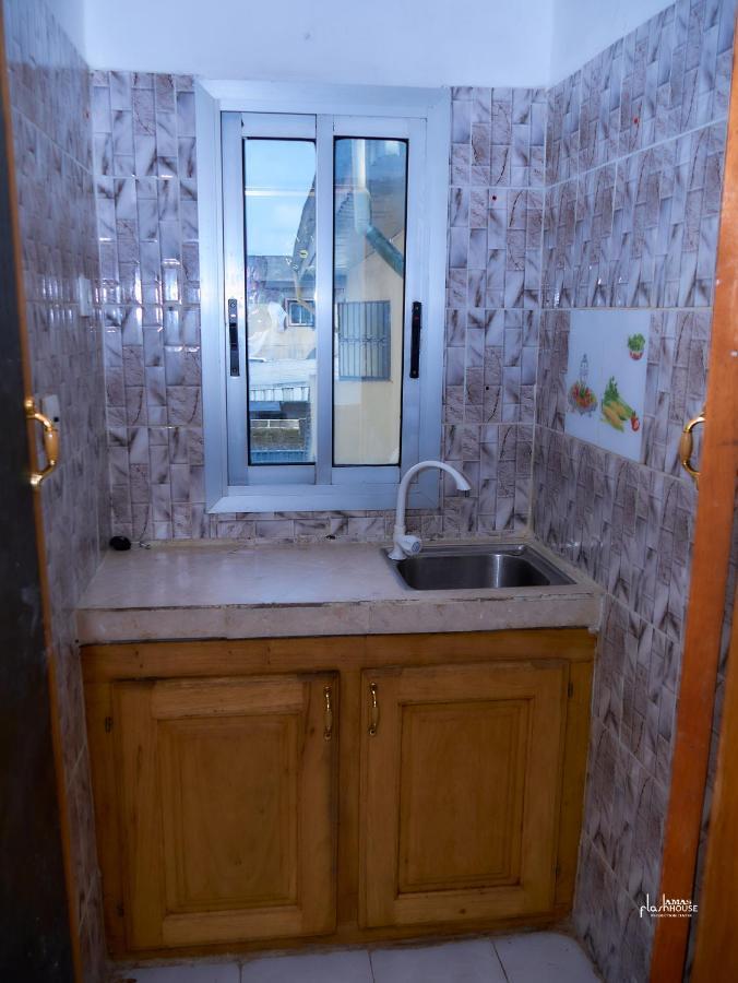 דואלה Naiveli-Palm Appartement Meuble Sobre Et Chic מראה חיצוני תמונה
